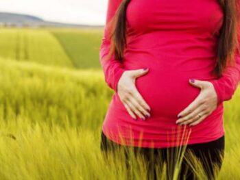 pregnant woman in nature