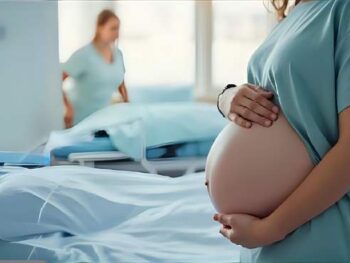 pregnant woman in labor and delivery